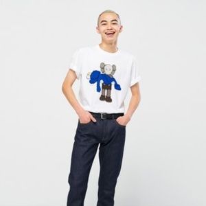 Uniqlo X Kaws